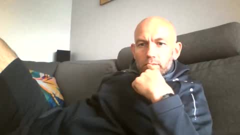 Snapshot of danny81boy chatting on 06/09/26, 04:51 danny81boy online show from 06/09/26, 04:51