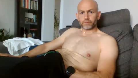 Snapshot of danny81boy chatting on 06/11/26, 12:14 danny81boy online show from 06/11/26, 12:14