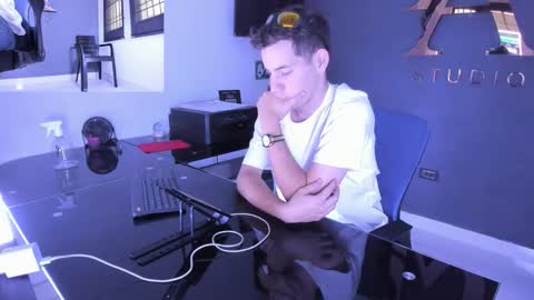 danny_and_lara online show from 09/28/25, 04:34