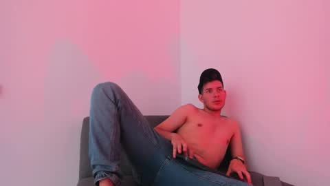 danny_and_lara online show from 10/14/25, 07:25