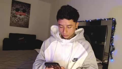 Snapshot of danny_stark chatting on 12/28/24, 12:04 Danny  online show from 12/28/24, 12:04