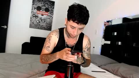 Snapshot of danny_stark chatting on 01/21/25, 06:23 Danny  online show from 01/21/25, 06:23