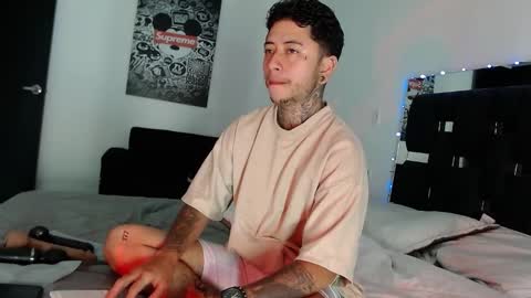 Snapshot of danny_stark chatting on 01/31/25, 02:39 Danny  online show from 01/31/25, 02:39