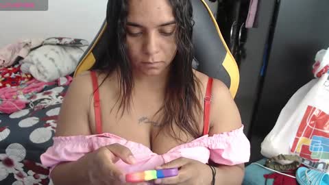 Snapshot of danny_sweettt chatting on 12/19/24, 11:46 danny.......... guys I have onlyfans follow me I am new I want to share with you many things I love you online show from 12/19/24, 11:46