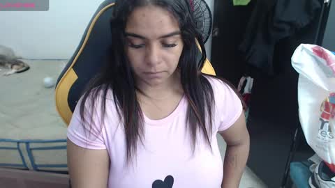Snapshot of danny_sweettt chatting on 12/30/24, 06:31 danny.......... guys I have onlyfans follow me I am new I want to share with you many things I love you online show from 12/30/24, 06:31