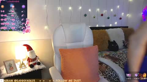 Snapshot of dannya0615_ chatting on 12/13/24, 04:49 Danny online show from 12/13/24, 04:49