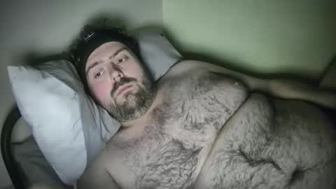 Snapshot of dannyb0y95 chatting on 09/15/25, 01:27 Danny online show from 09/15/25, 01:27