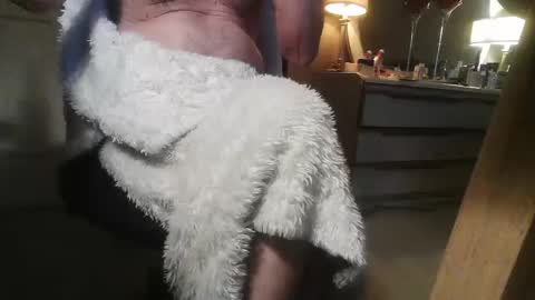 Snapshot of dannyb618 chatting on 10/10/25, 10:31 Danielle online show from 10/10/25, 10:31