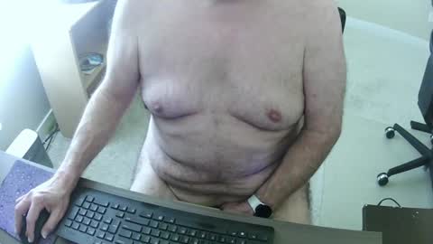 Snapshot of dannybear chatting on 07/05/26, 05:42 Danny bear online show from 07/05/26, 05:42