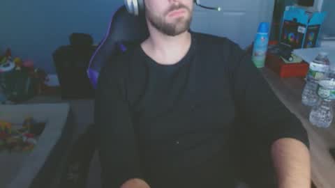 Snapshot of dannyboyx69 chatting on 01/04/25, 03:18 dannyboyx69 online show from 01/04/25, 03:18