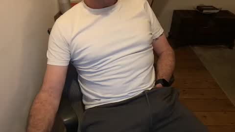 Snapshot of dannybuoy2 chatting on 02/22/25, 11:24 dannybuoy2 online show from 02/22/25, 11:24