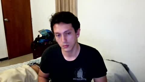 Snapshot of danruiz33 chatting on 01/20/25, 12:36 Dan online show from 01/20/25, 12:36