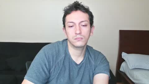 Snapshot of danruiz33 chatting on 02/03/25, 02:02 Dan online show from 02/03/25, 02:02