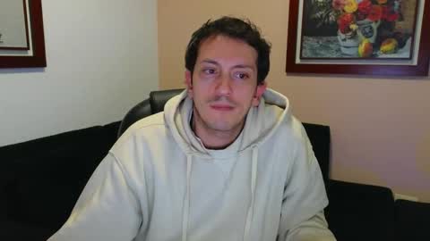 Snapshot of danruiz33 chatting on 09/11/25, 02:44 Dan online show from 09/11/25, 02:44