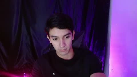 Snapshot of dante_18cm chatting on 05/10/26, 01:00 Dante online show from 05/10/26, 01:00