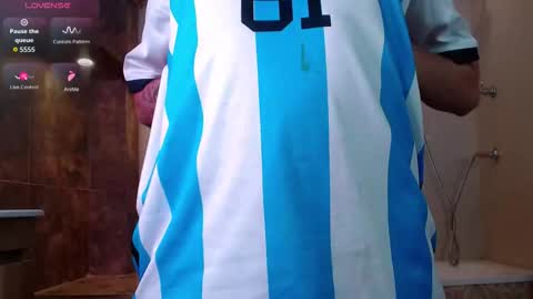 Snapshot of dante_bieber chatting on 10/24/25, 01:13 dante online show from 10/24/25, 01:13