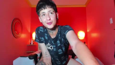 Snapshot of dante_bieber chatting on 11/02/25, 03:47 dante online show from 11/02/25, 03:47