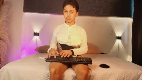 Snapshot of dante_bre chatting on 03/11/25, 03:56 dante_bre online show from 03/11/25, 03:56