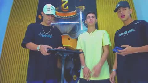 dante_brown1 online show from 12/05/25, 05:27