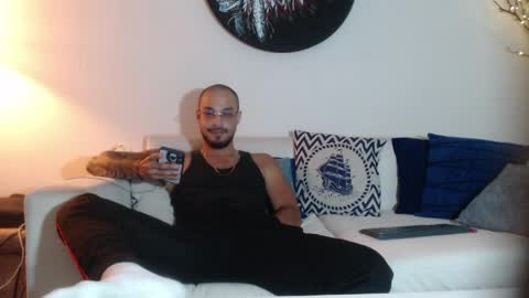 Snapshot of dante_hell1 chatting on 05/13/26, 02:31 Dante Hell online show from 05/13/26, 02:31