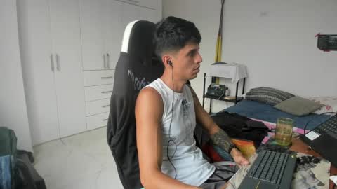 X Dante7373574 online show from 04/22/26, 09:27