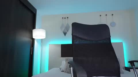 Snapshot of danteestone chatting on 06/27/26, 02:01 Dante online show from 06/27/26, 02:01