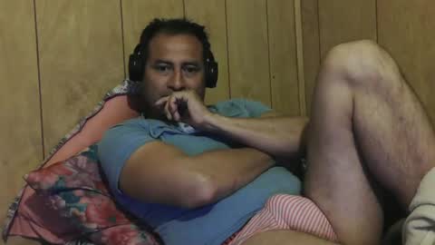 Snapshot of dantehot82 chatting on 12/17/24, 12:34 dantehot82 online show from 12/17/24, 12:34