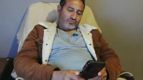 Snapshot of dantehot82 chatting on 01/04/25, 10:34 dantehot82 online show from 01/04/25, 10:34