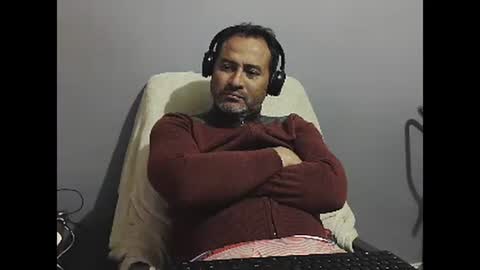 Snapshot of dantehot82 chatting on 01/19/25, 07:36 dantehot82 online show from 01/19/25, 07:36