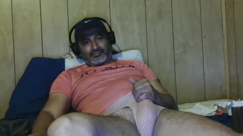 Snapshot of dantehot82 chatting on 09/17/25, 11:39 dantehot82 online show from 09/17/25, 11:39