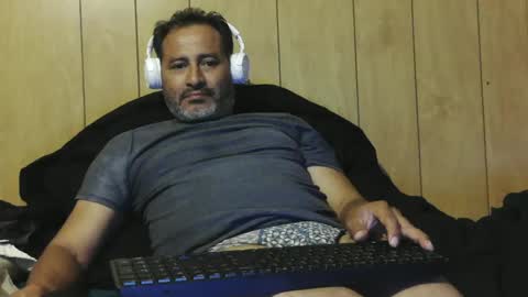 Snapshot of dantehot82 chatting on 10/06/25, 12:52 dantehot82 online show from 10/06/25, 12:52