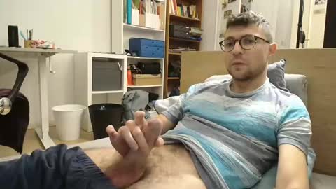 Snapshot of dantheman233 chatting on 09/18/25, 05:48 Daniel online show from 09/18/25, 05:48