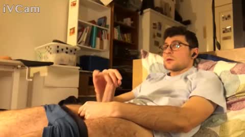 Snapshot of dantheman233 chatting on 11/13/25, 06:18 Daniel online show from 11/13/25, 06:18