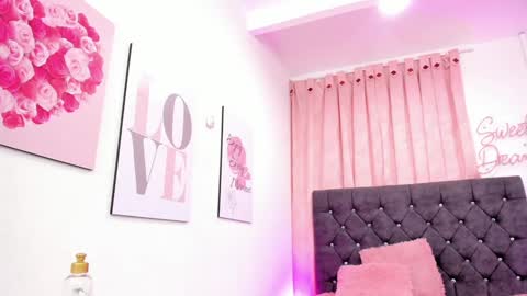 Snapshot of dany_brownie chatting on 12/14/24, 03:40 hi im DanyBest Squirter here on cb online show from 12/14/24, 03:40