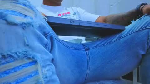 Dany online show from 03/25/26, 07:47