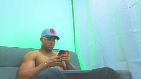 Snapshot of dany_dryy chatting on 05/03/26, 04:18 Dany online show from 05/03/26, 04:18
