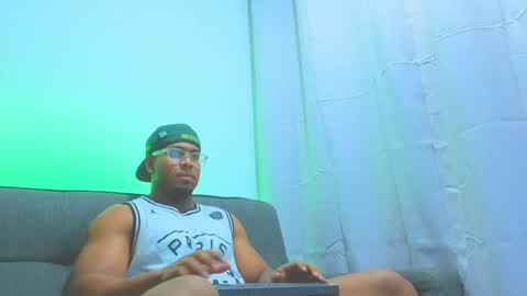 Snapshot of dany_dryy chatting on 05/19/26, 04:41 Dany online show from 05/19/26, 04:41