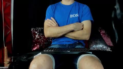 dany_ray20 online show from 02/19/26, 12:01