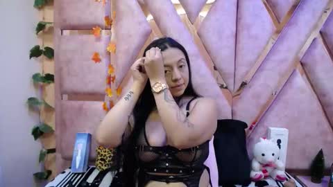 DanySwet online show from 11/26/25, 08:21