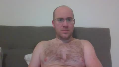 Snapshot of danzel87 chatting on 02/19/25, 05:16 Danny online show from 02/19/25, 05:16