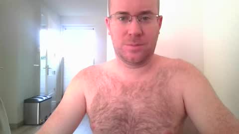 Snapshot of danzel87 chatting on 10/27/25, 08:18 Danny online show from 10/27/25, 08:18