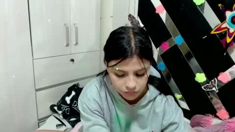 daphne877046 online show from 09/26/25, 05:39
