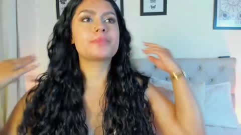 Antonella Mora online show from 11/10/25, 12:48