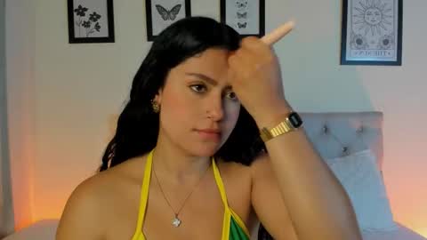 Antonella Mora online show from 12/22/25, 12:57