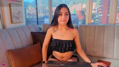 daphne_chers online show from 10/24/25, 08:27