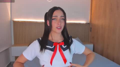 daphne_cooper1 online show from 10/21/25, 02:01