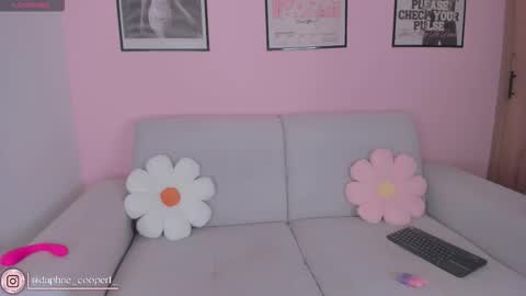 daphne_cooper1 online show from 02/08/26, 03:21