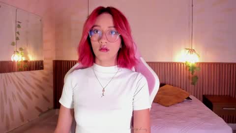 Daphne online show from 06/06/26, 02:38