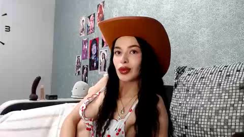 Daphne Darkthorn online show from 10/18/25, 03:09