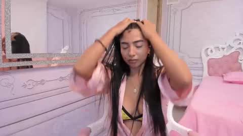 Daphne  online show from 03/09/25, 09:02